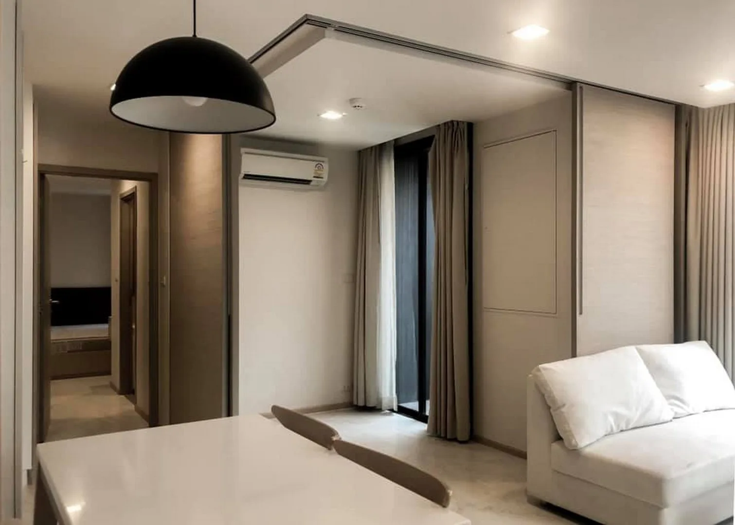 LIV@49 — photo 2