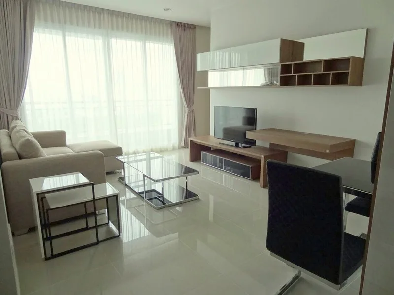 Circle Condominium — photo 1