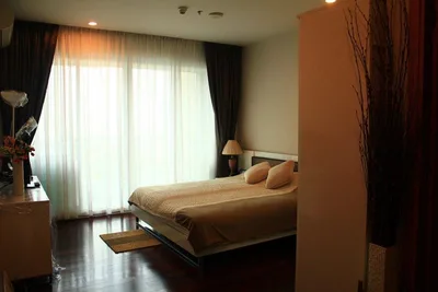 Circle Condominium