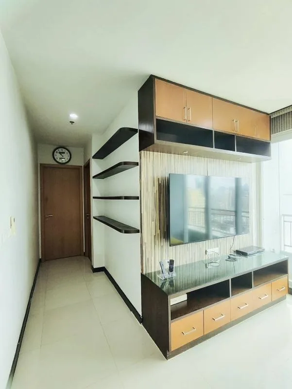 Circle Condominium — photo 3
