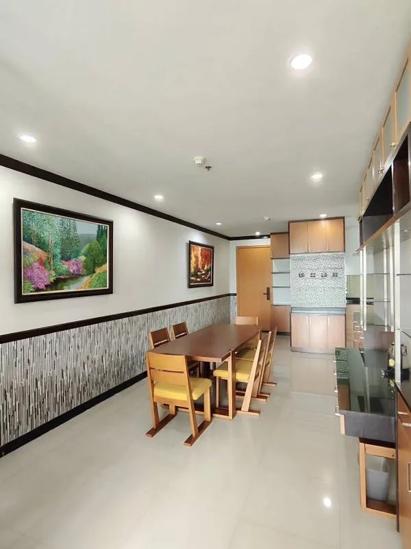 Circle Condominium — photo 4