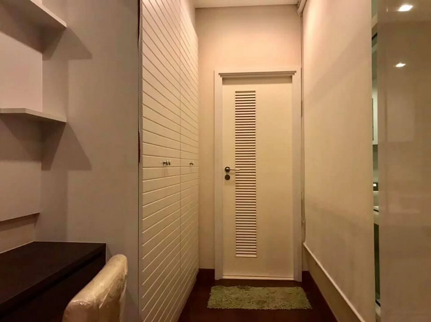 Ivy Thonglor — photo 5