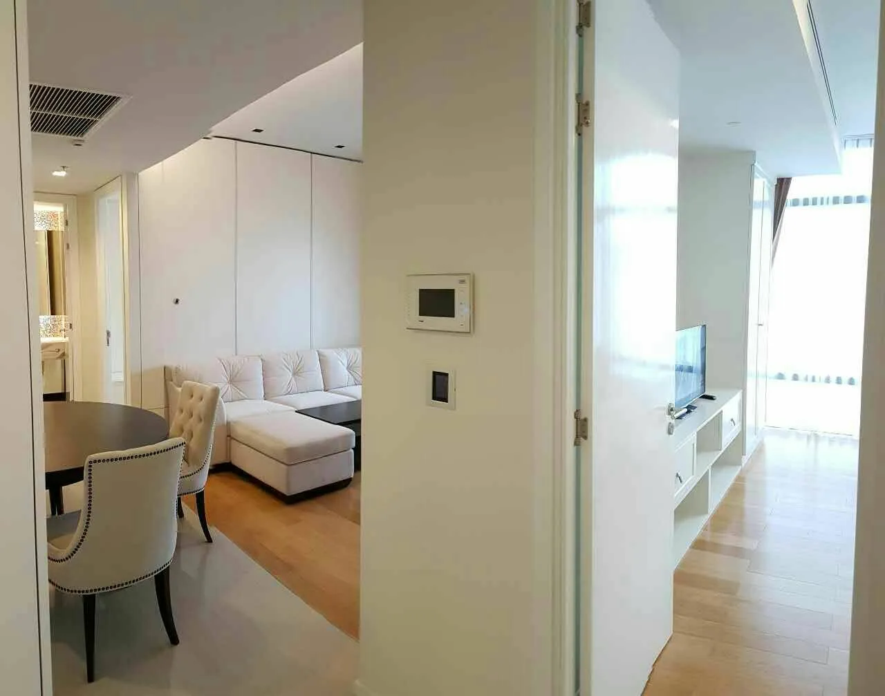 Circle Living Prototype — photo 8