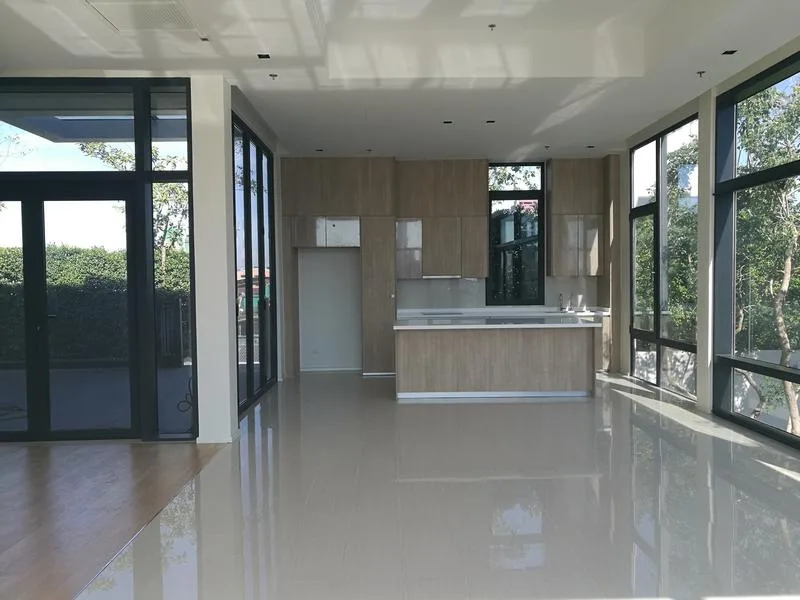 Circle Living Prototype — photo 2