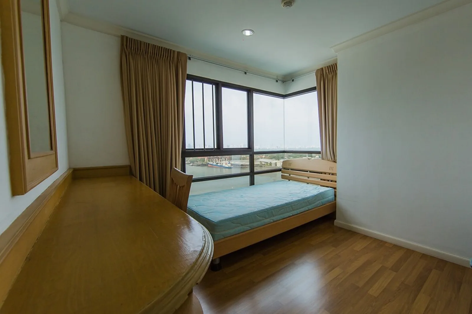 Lumpini Place Narathiwas - Chaopraya — photo 12