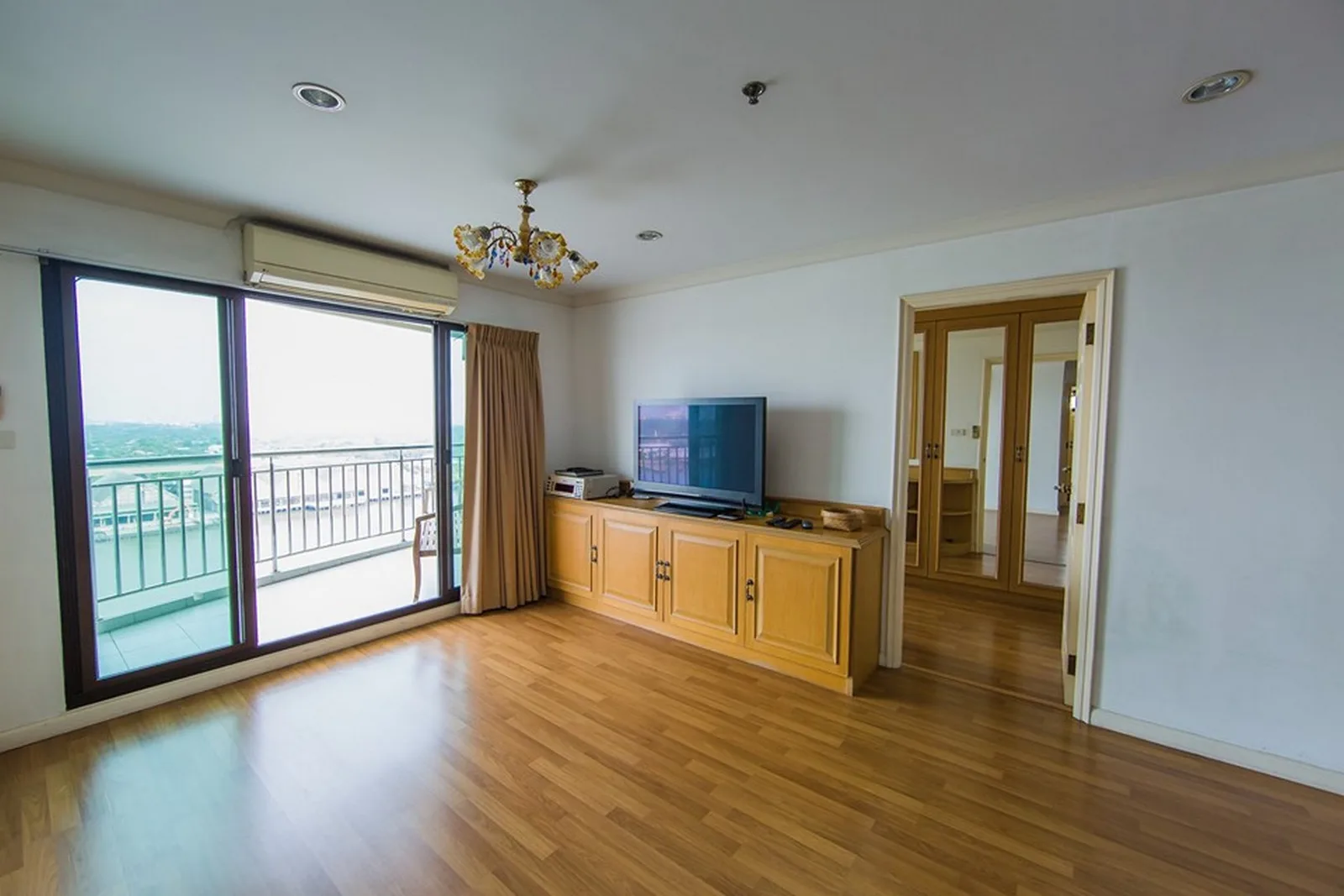 Lumpini Place Narathiwas - Chaopraya — photo 16