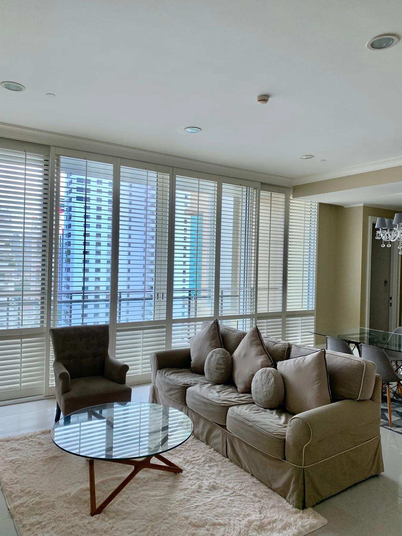 Royce Private Residences — photo 2