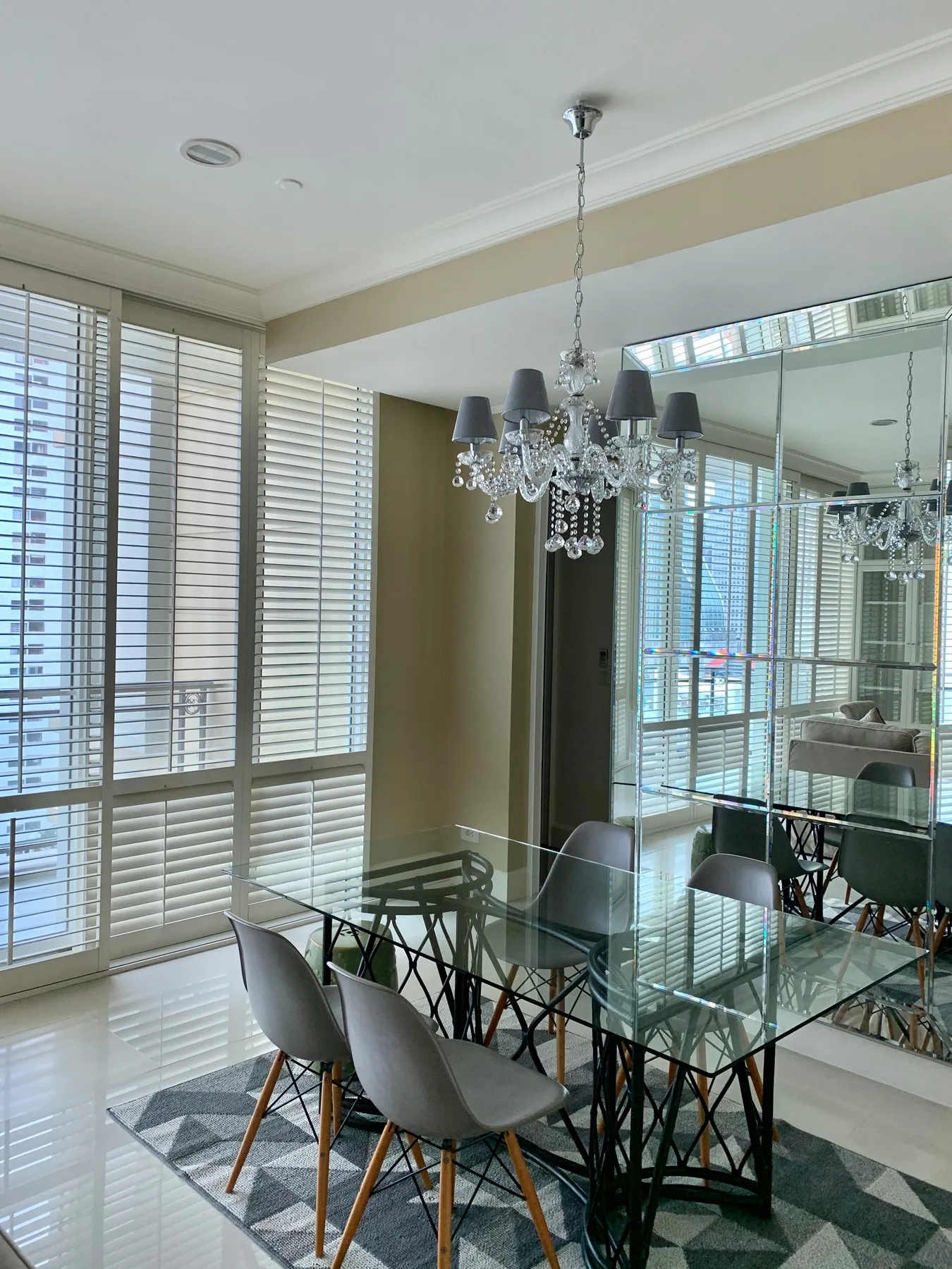 Royce Private Residences — photo 3