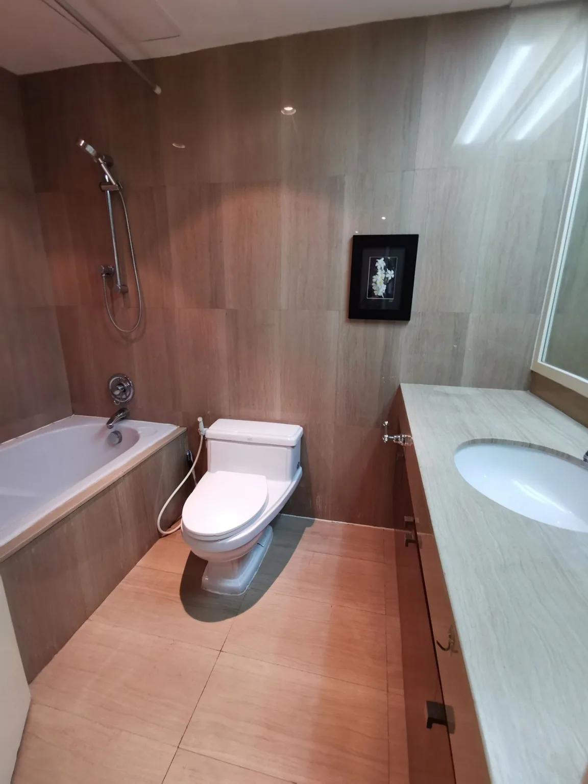 Langsuan Ville — photo 15