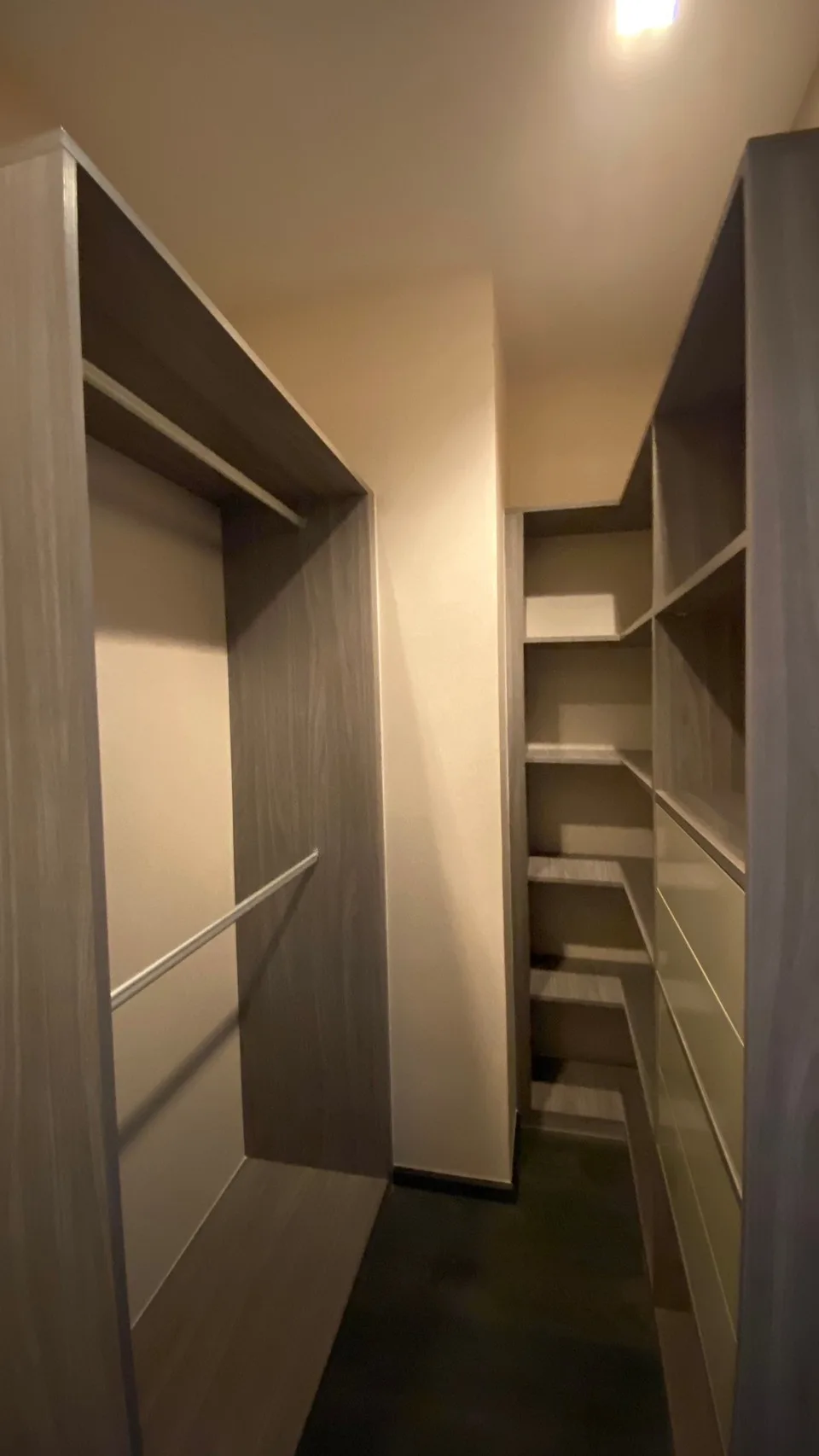 Edge Sukhumvit 23 — photo 11