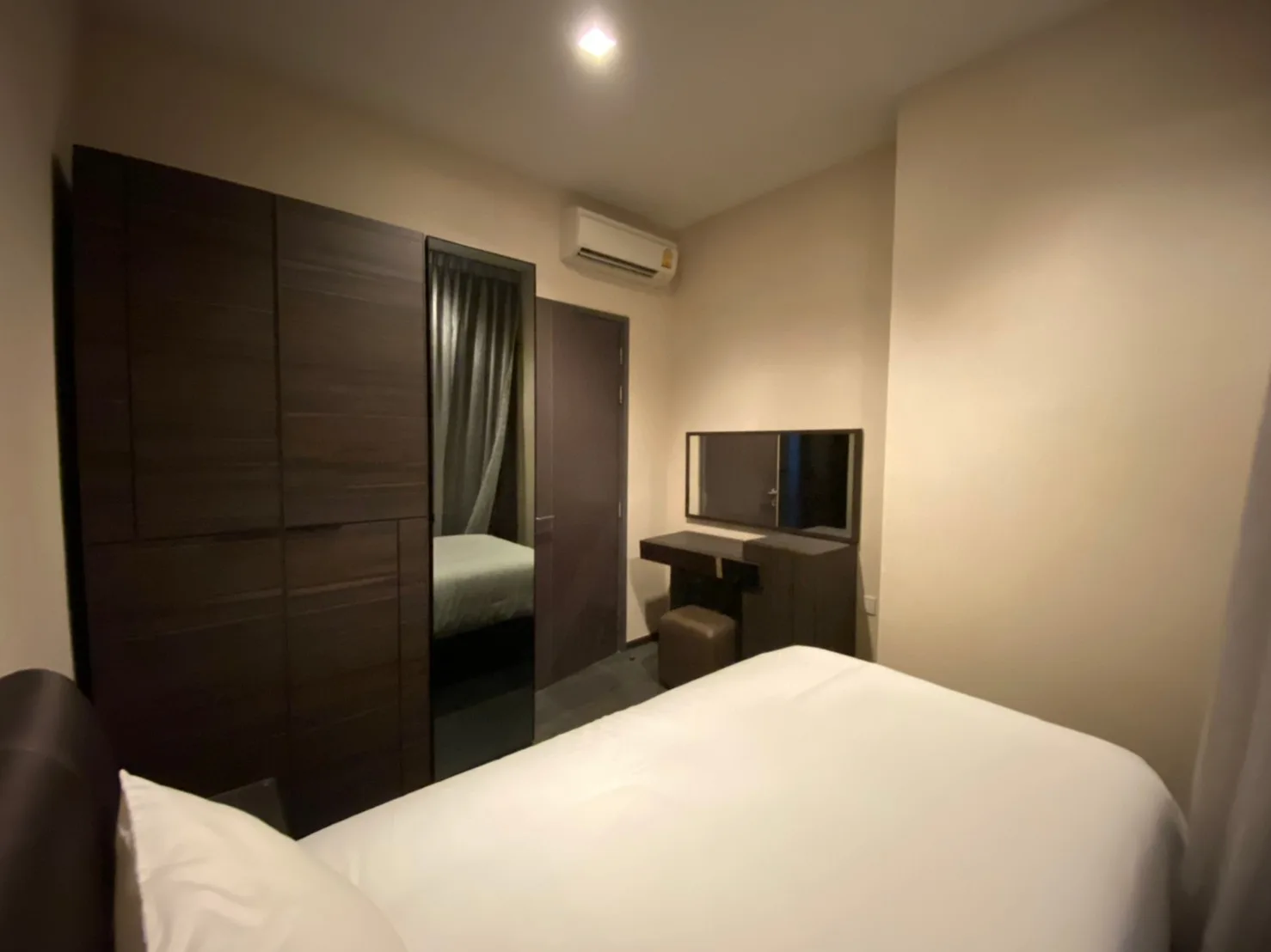 Edge Sukhumvit 23 — photo 5