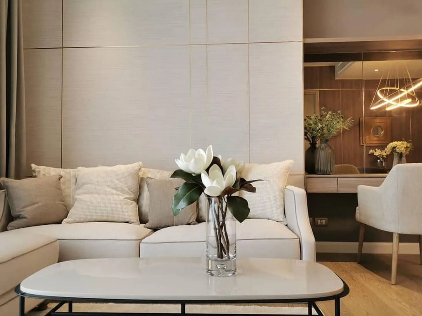 Magnolias Waterfront Residences — photo 2