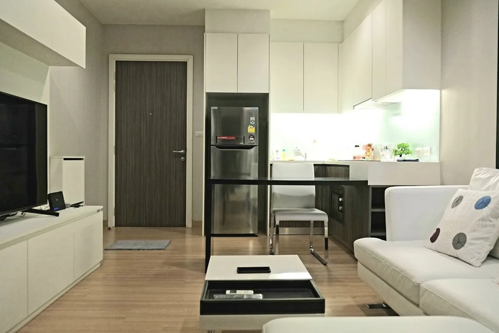 Urbano Absolute Sathon - Taksin — photo 7