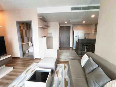 Teal Sathorn-taksin