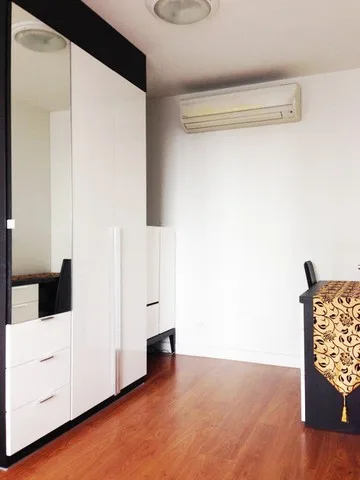 Condo One X Sukhumvit 26 — photo 2