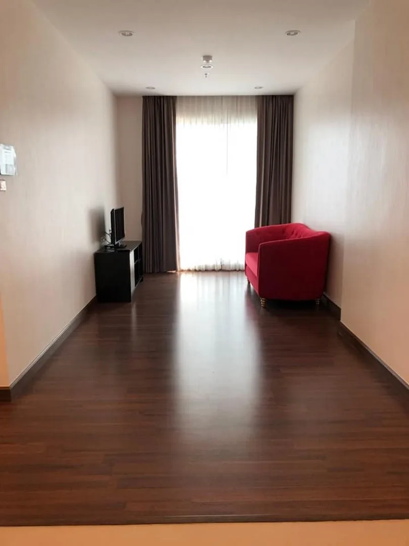 Supalai Lite Sathorn - Charoenrat — photo 1