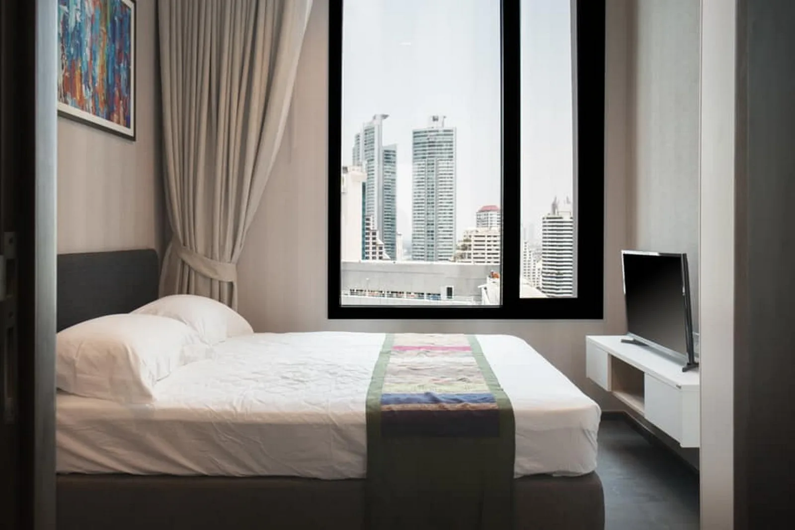 Edge Sukhumvit 23 — photo 2