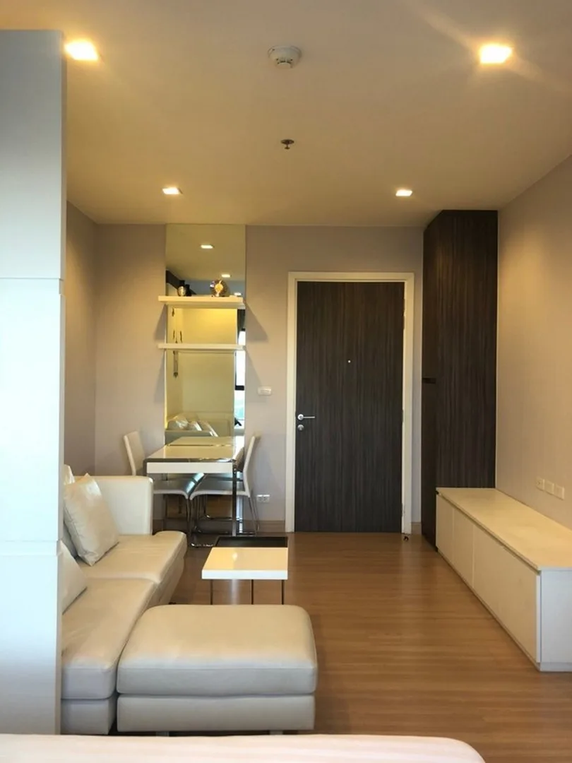 Urbano Absolute Sathon - Taksin — photo 3