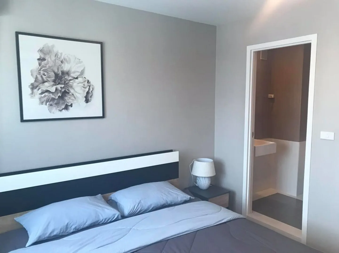 Blossom Condo @ Sathorn - Charoenrat — photo 15