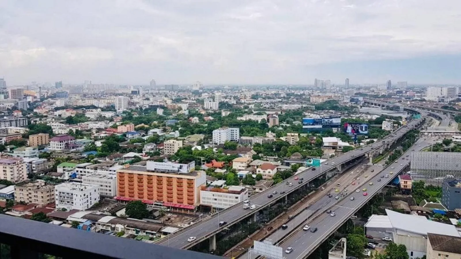 The Base Rama 9 - Ramkhamhaeng — photo 9
