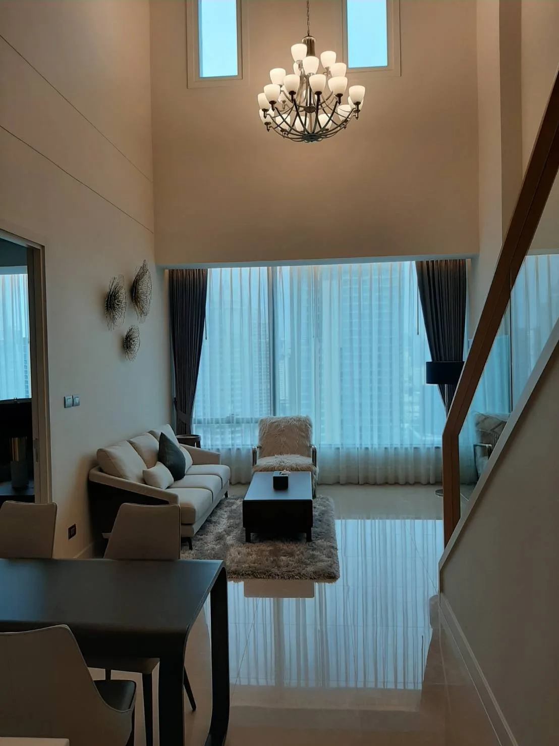 Sindhorn Residence — photo 2