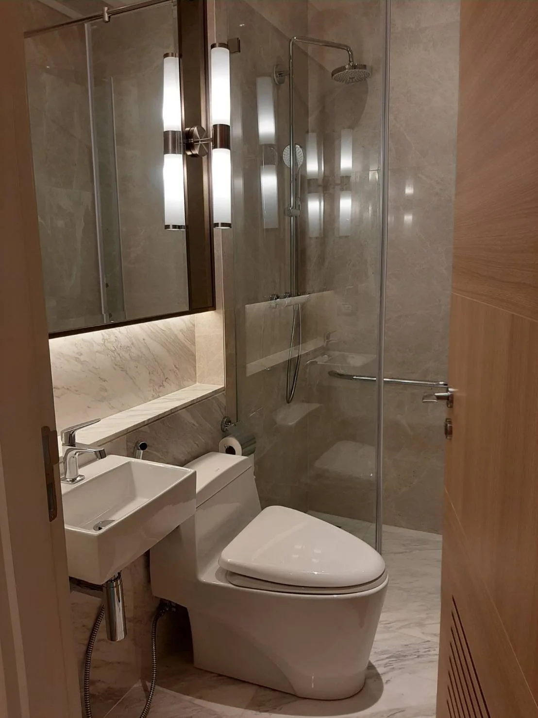 Sindhorn Residence — photo 9