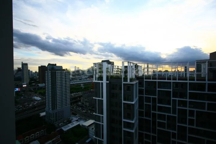 Condolette Midst Rama 9 — photo 5
