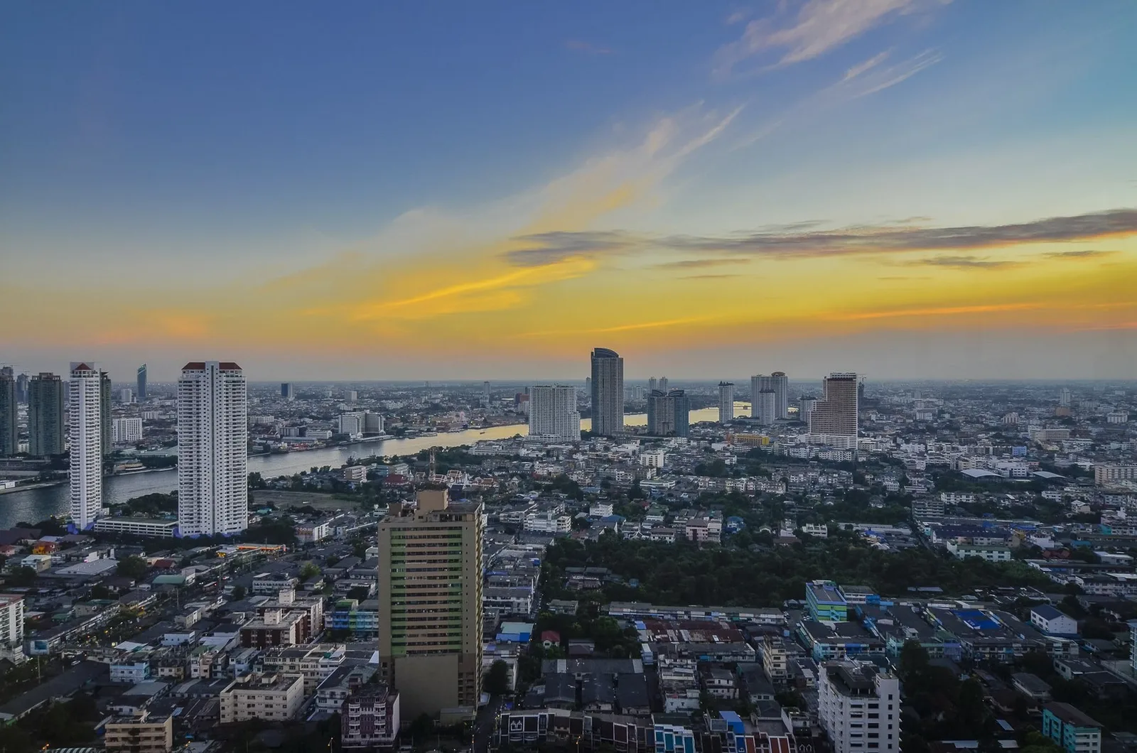 Urbano Absolute Sathon - Taksin — photo 17