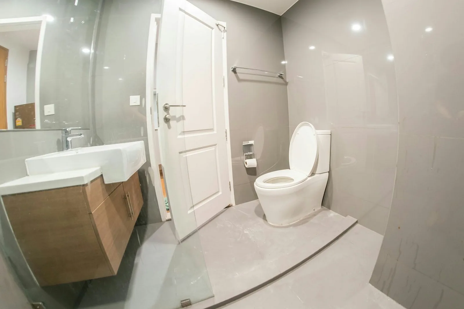 Noble Revolve Silom — photo 4