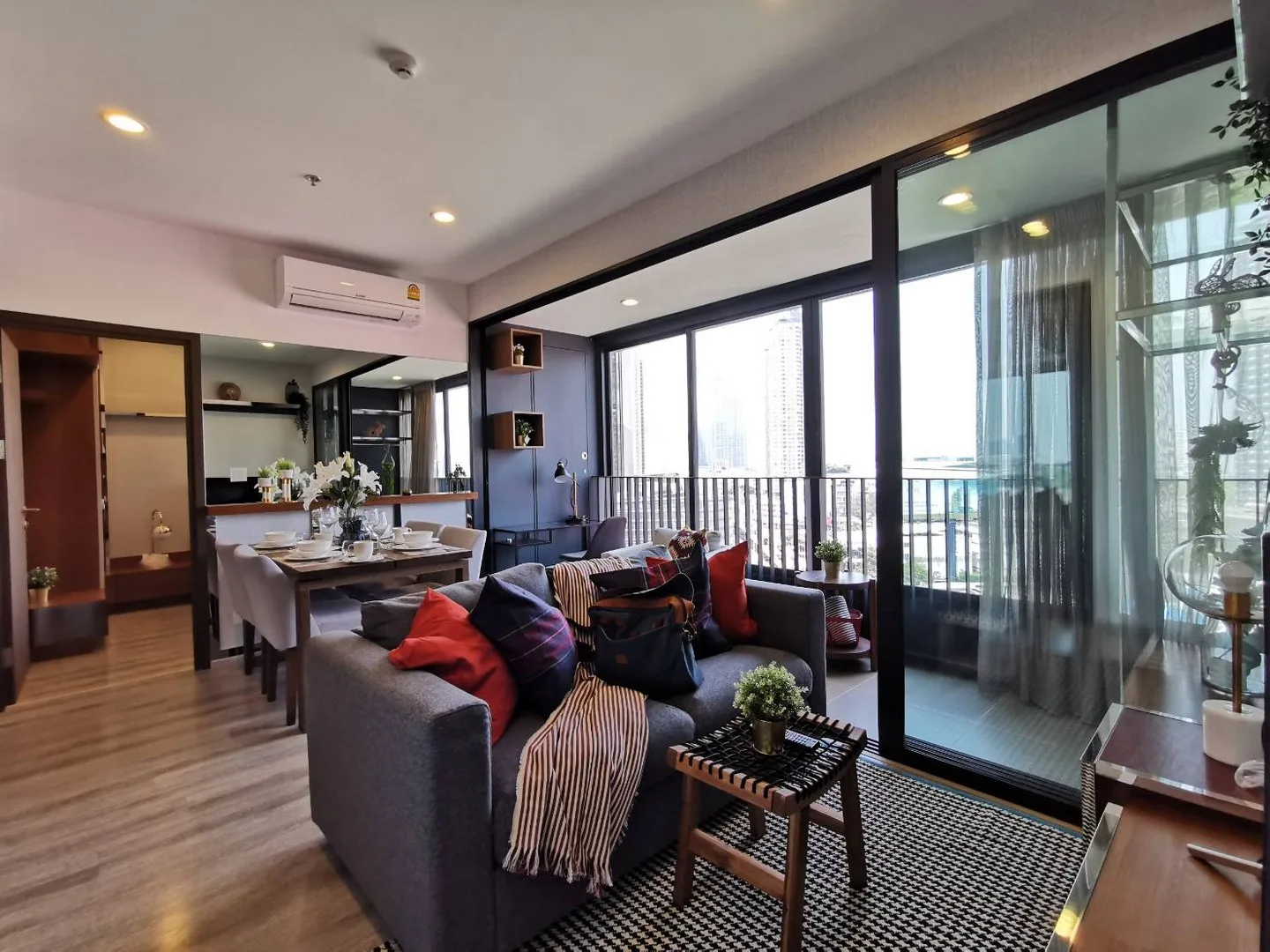 Ideo Mobi Asoke — photo 4