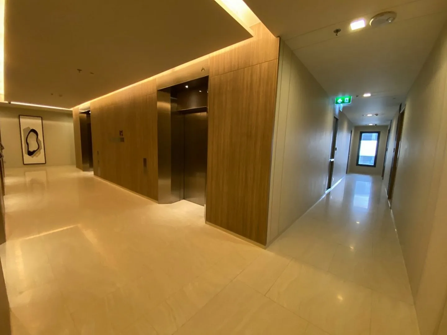 The Esse Asoke — photo 2