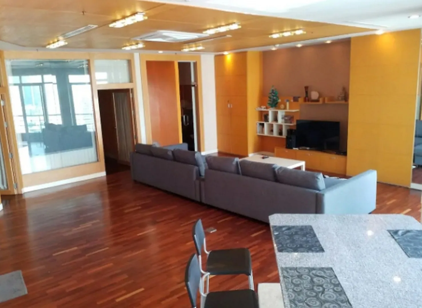 Baan Sathorn Chaopraya — photo 1