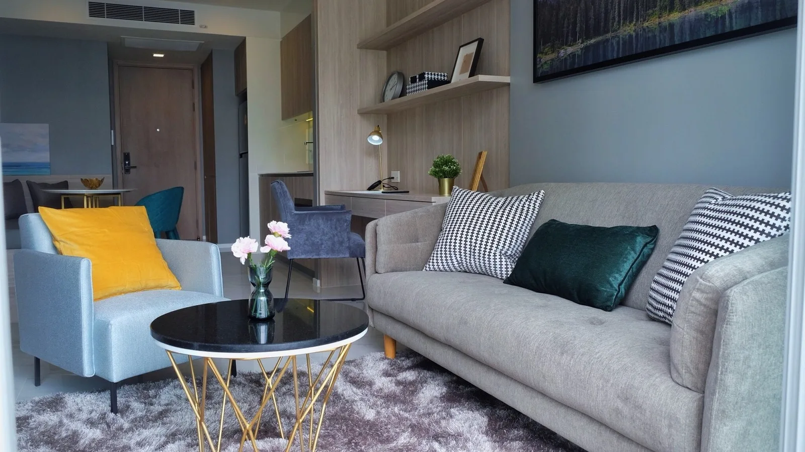 Hyde Sukhumvit 11 — photo 1