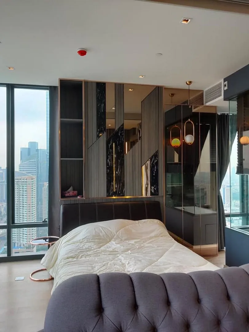 Ashton Silom — photo 11