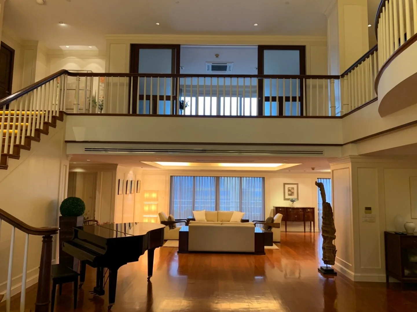 Las Colinas — photo 3