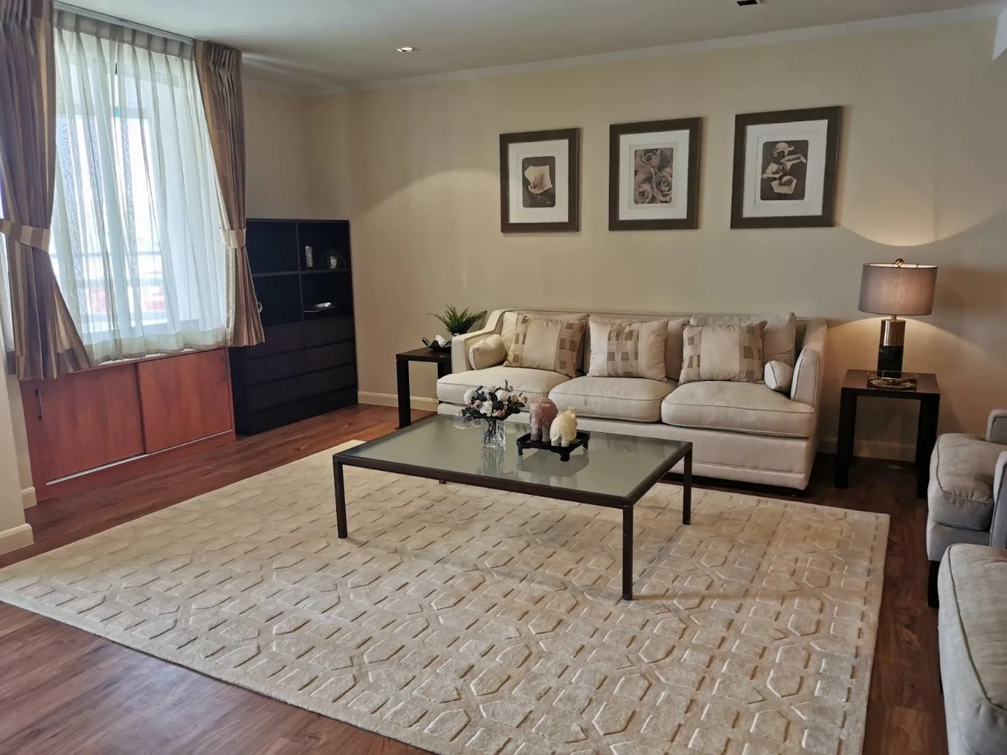 Las Colinas — photo 2