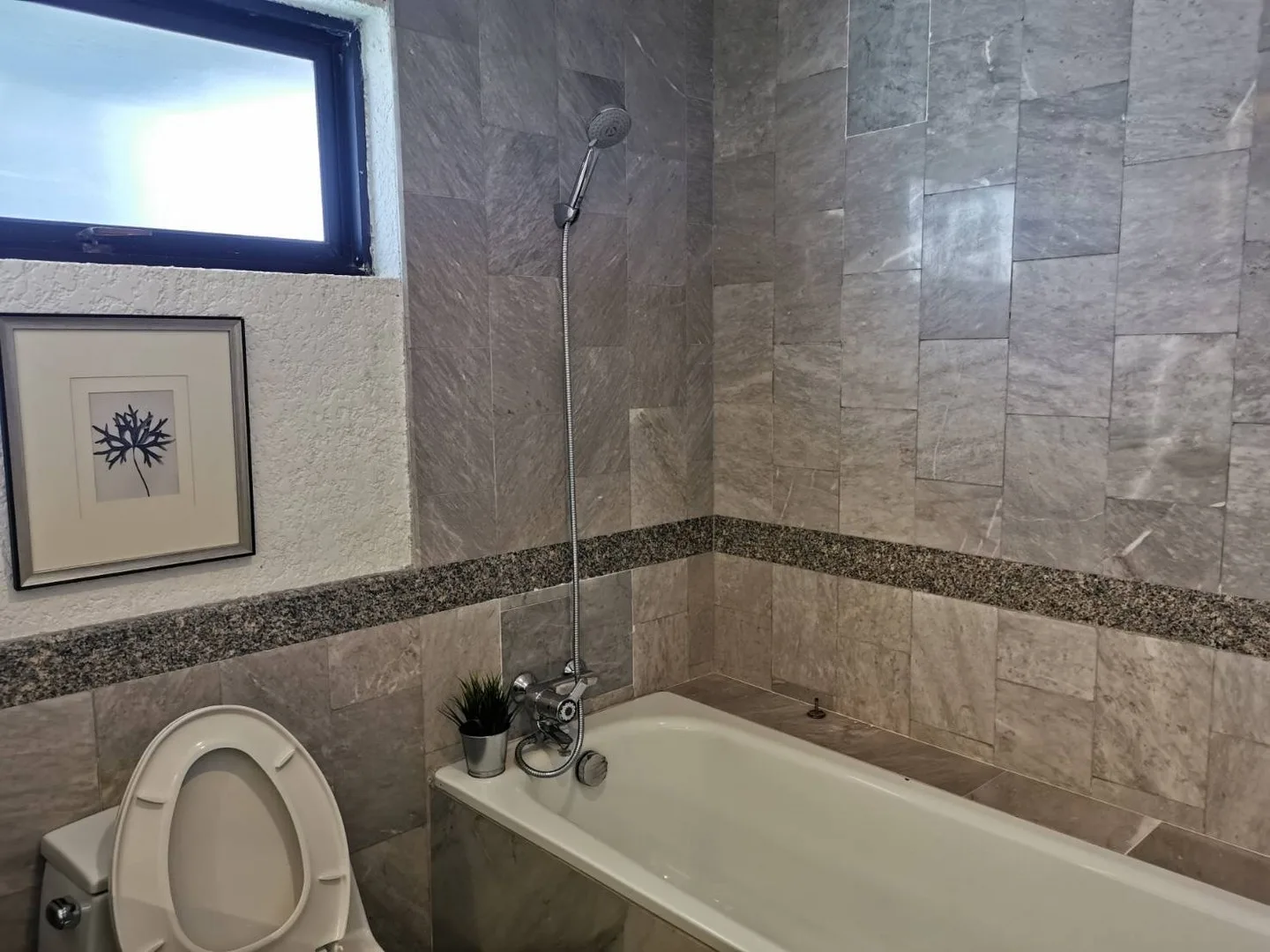 Las Colinas — photo 11