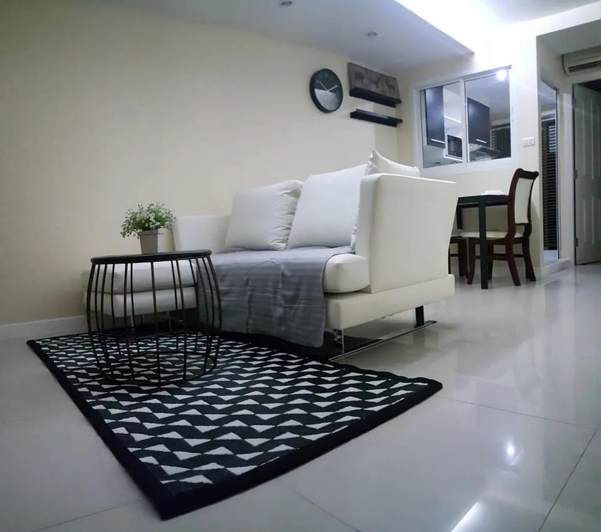 Zenith Place Sukhumvit 71 — photo 3