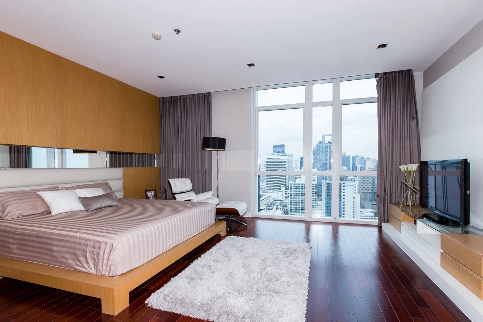 Athenee Residence — photo 9