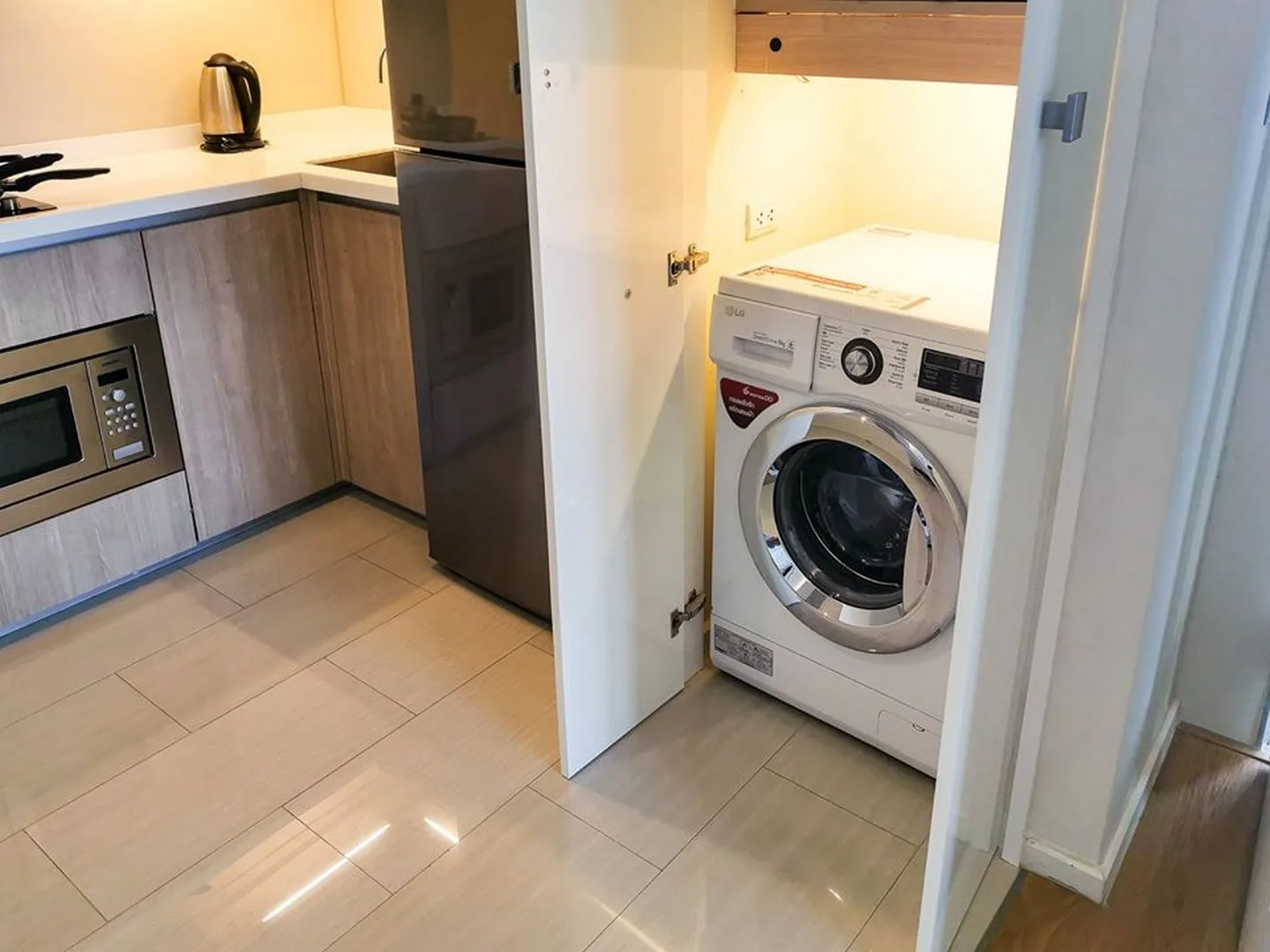 Circle Living Prototype — photo 8