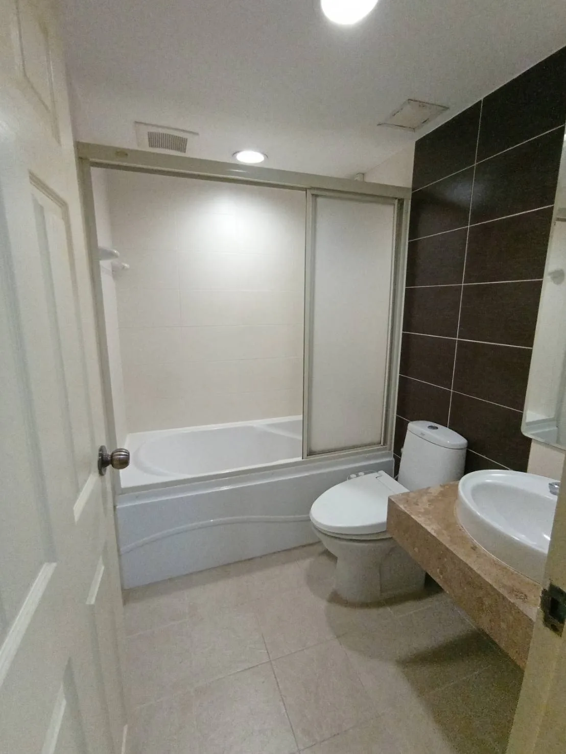 Lumpini Suite Sukhumvit 41 — photo 10