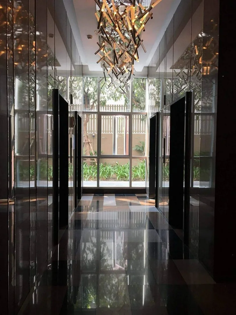 Thru Thonglor — photo 10