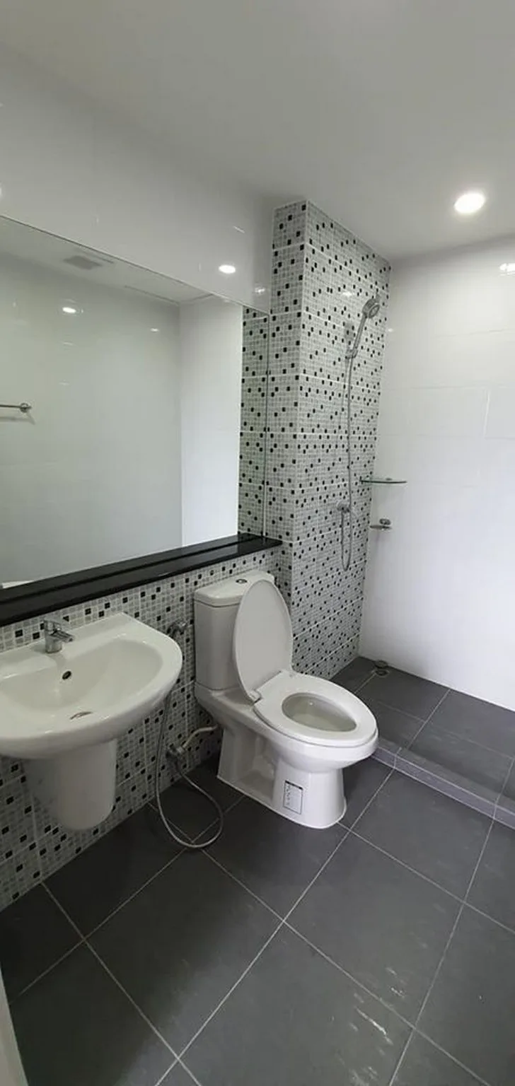 D Mark Condo — photo 6