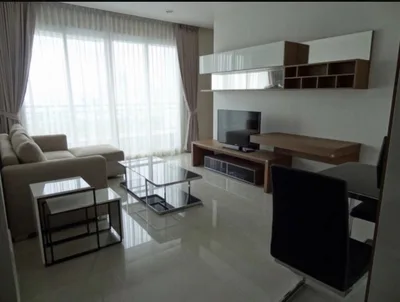 Circle Condominium