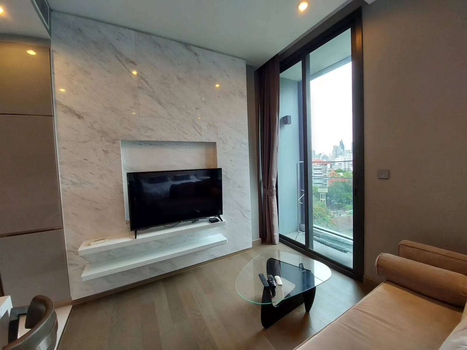 The Esse at Singha Complex — photo 2