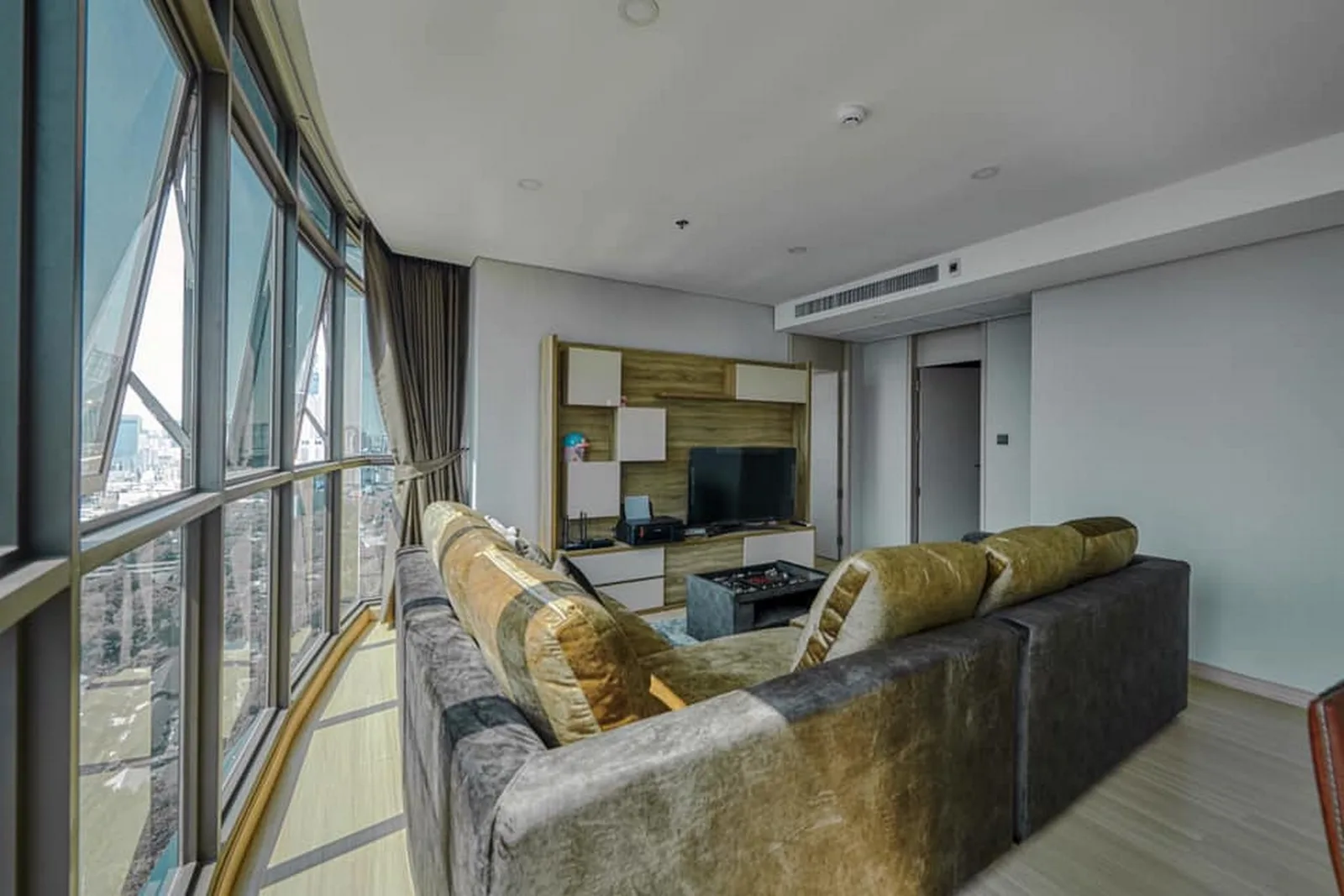 Lumpini Suite Phetchaburi - Makkasan — photo 2