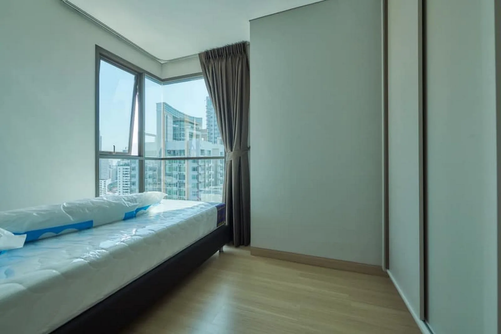 Lumpini Suite Phetchaburi - Makkasan — photo 7