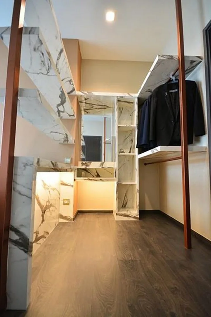 Edge Sukhumvit 23 — photo 9