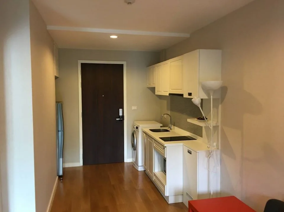 Condolette Dwell Sukhumvit 26 — photo 2