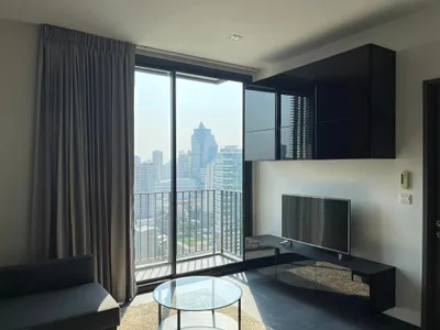 Edge Sukhumvit 23